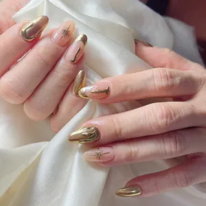 Elegant Chrome Nail Art by Le Bliss Nail Salon Makassar